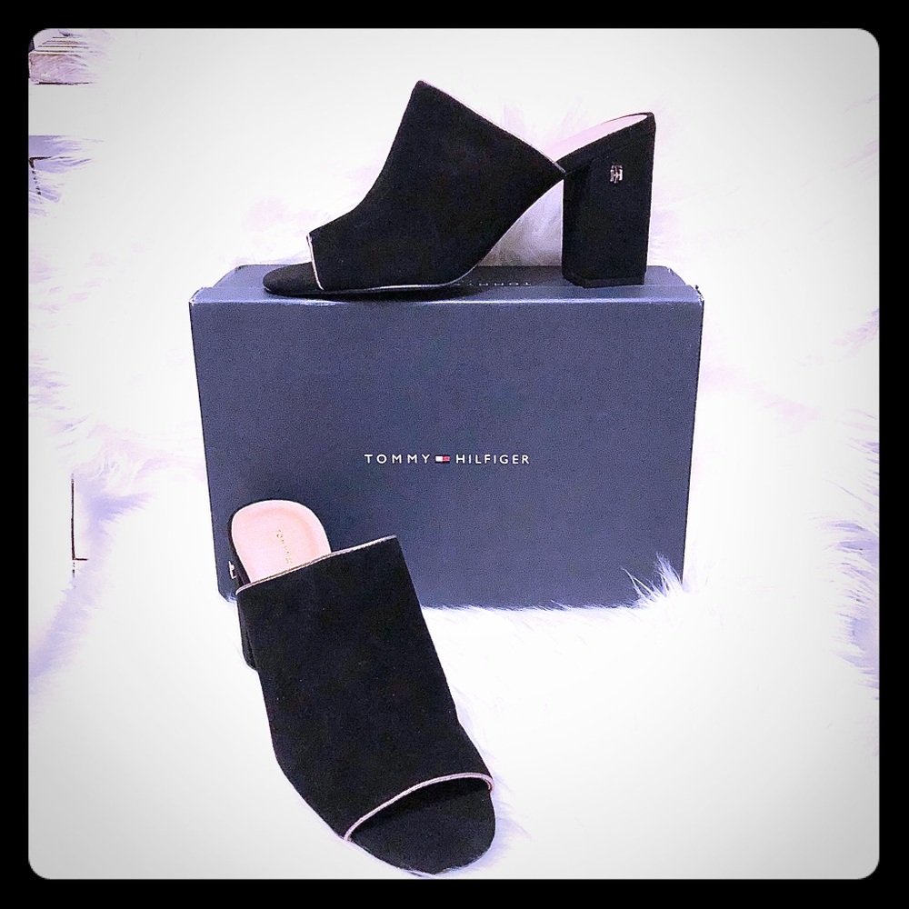 Tommy Hilfiger Open Toe Sandals🖤NWT🖤